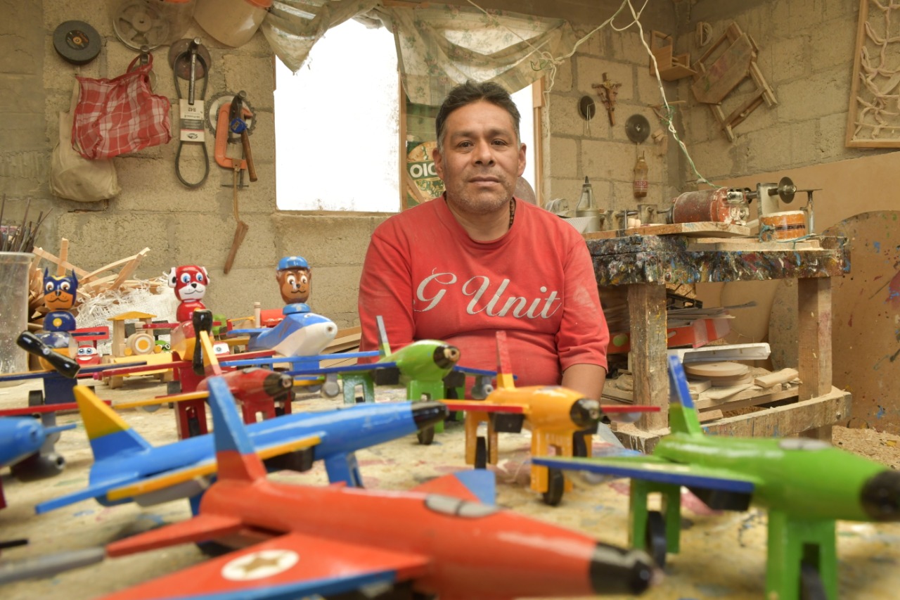 edomex-san-antonio-la-isla-el-paraiso-de-los-juguetes-de-madera-creados-por-artesanos-mexicanos-2-160494
