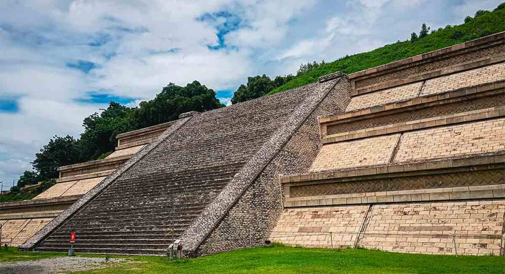 Conoce todo sobre la Pirámide más grande del mundo en México