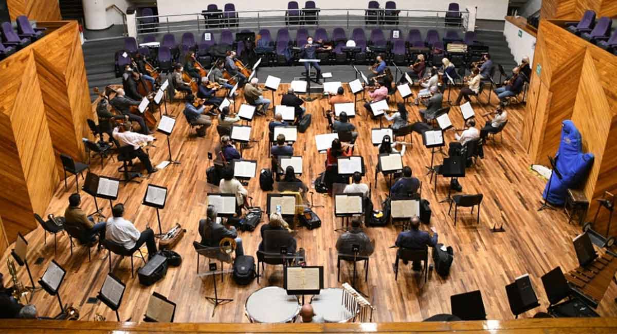 Asiste al concierto de la Orquesta Sinfónica del Estado de México en Toluca