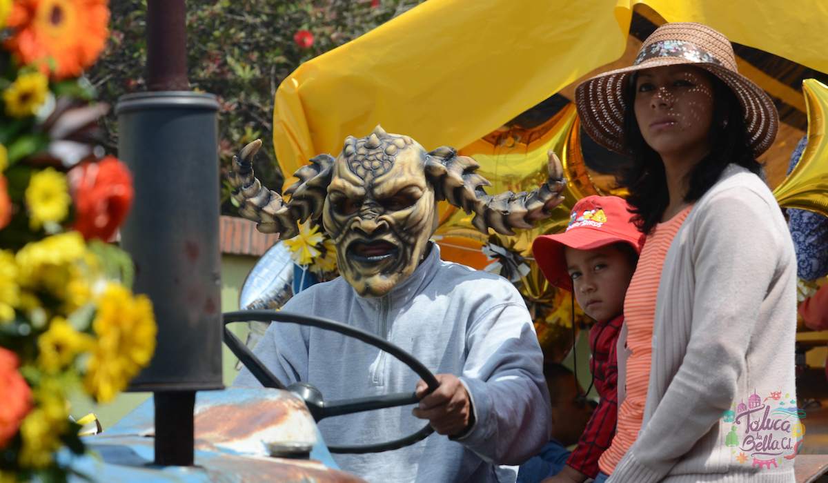 Disfraces y originalidad en el Carnaval de San Francisco Tlalcilalcalpan