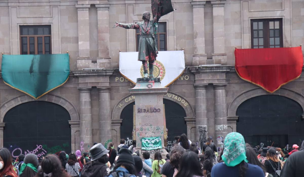 Noticias Toluca- Edificios sufren vandalismo por la movilización feminista del #28S 