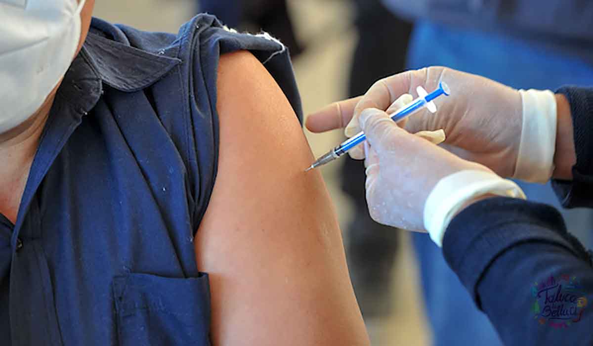 Se anuncian las fechas de la primera dosis de la vacuna covid en Metepec y otros municipios, será para los jóvenes de 18 a 29 años de edad, aquí te informamos sobre las fechas y horarios, así como las sedes.