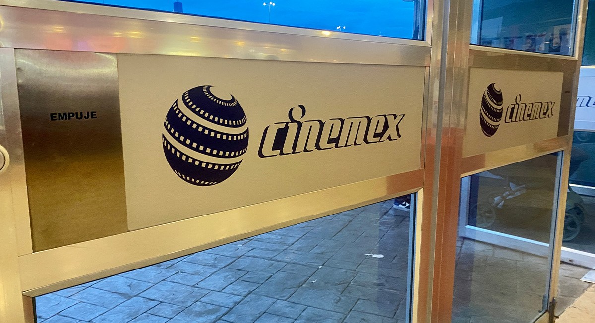 Cinemex se raja y no proyecta la nueva película de Guillermo del Toro