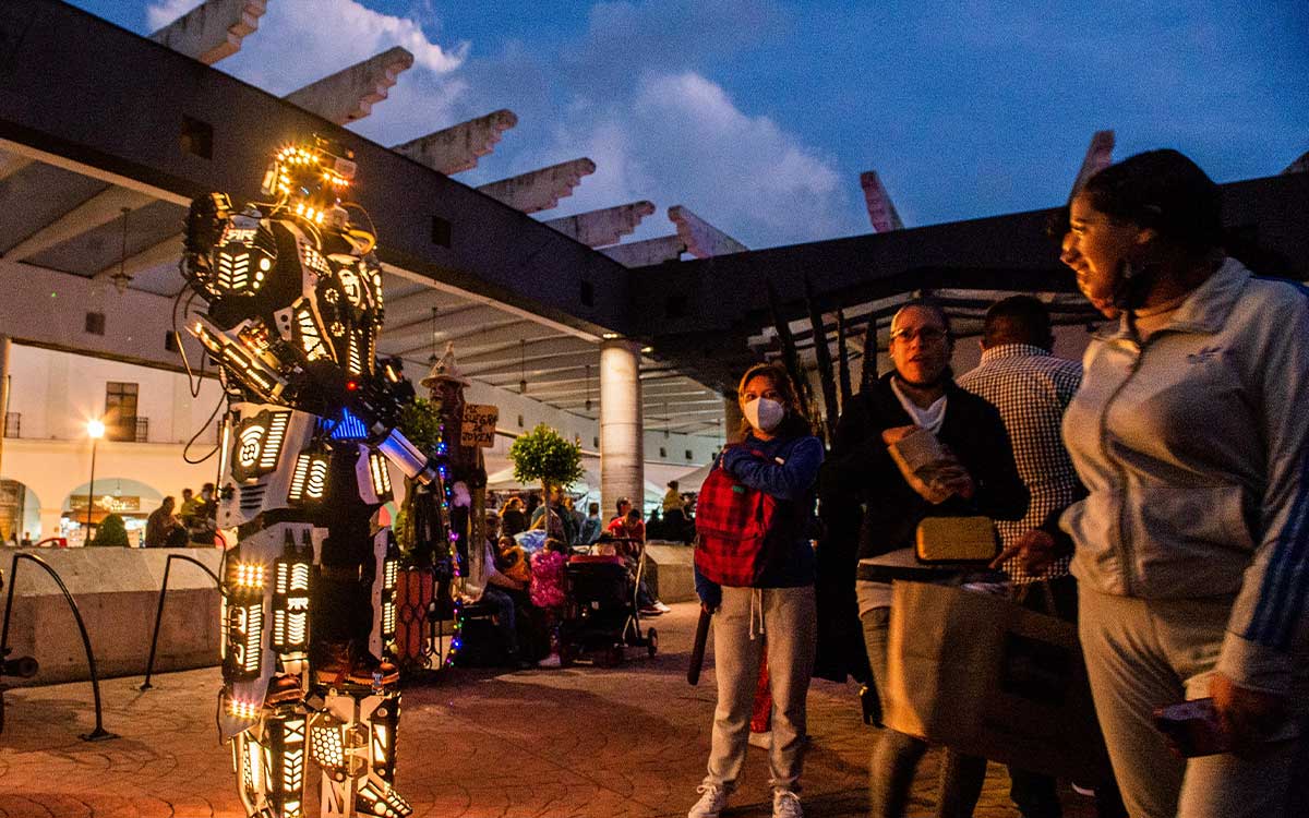 ¡Conoce la luminosa ruta del Desfile de Robots por el Día del Niño 2023 en Toluca!