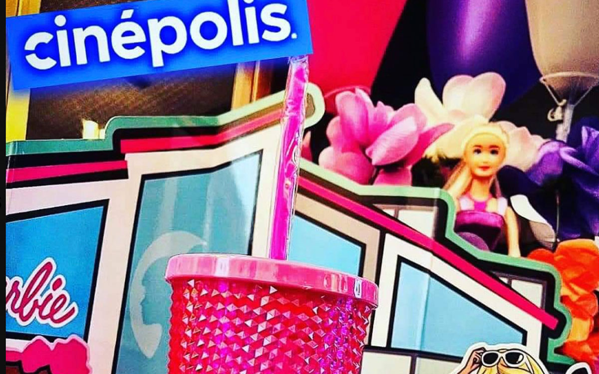 Filtran el vaso coleccionable de Barbie que venderá Cinépolis y está... ¡Increí­ble!