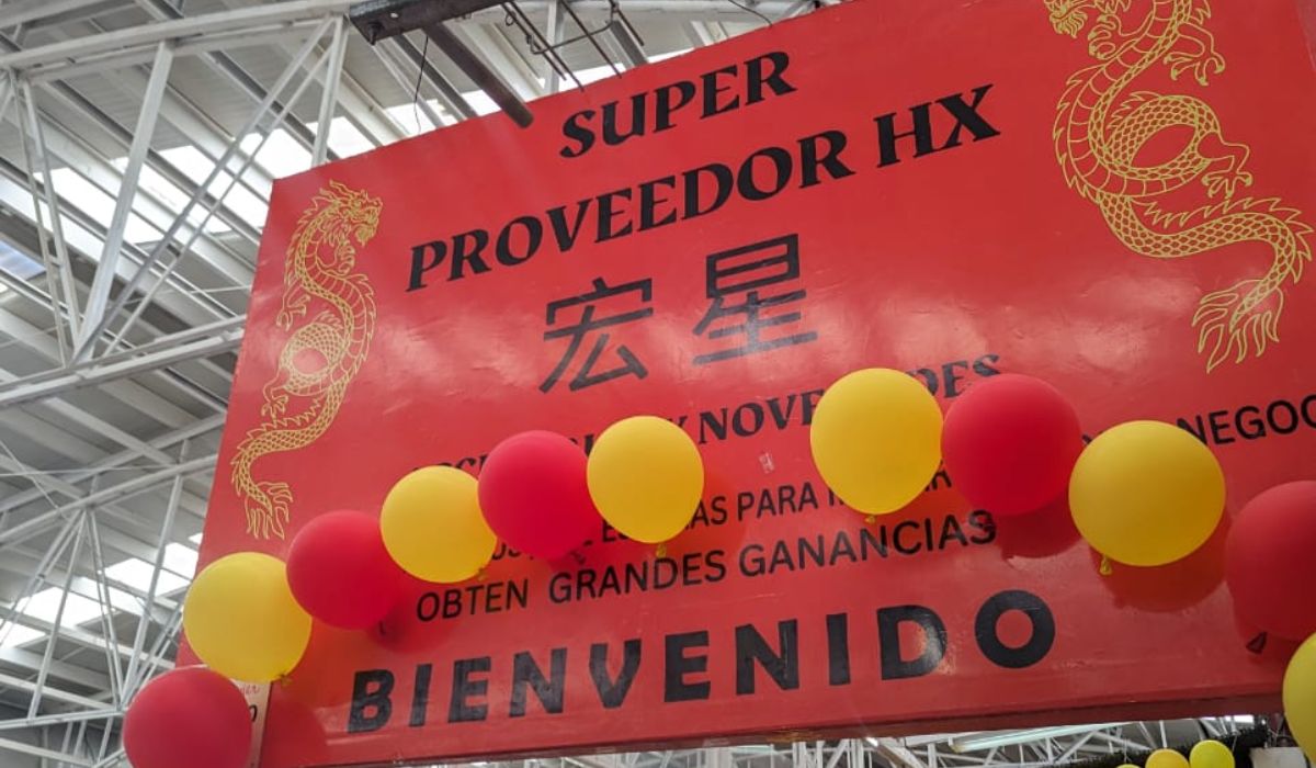 entrada de la tienda mayorista en Toluca