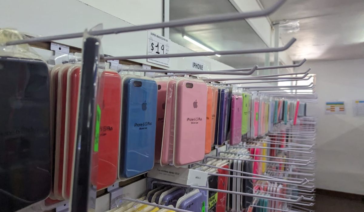 fundas de telefono en la tienda mayorista en Toluca