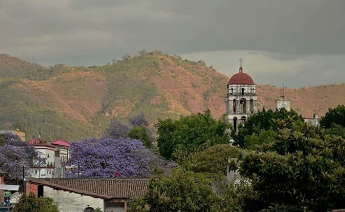 Pueblo Malinalco, capilla, dónde recibir la ví­spera de Año Nuevo.