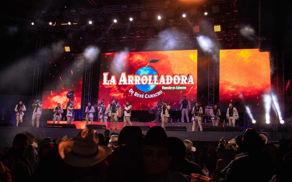 ¡La Arrolladora Banda el Limón llega a Metepec para celebrar el amor 2024!e