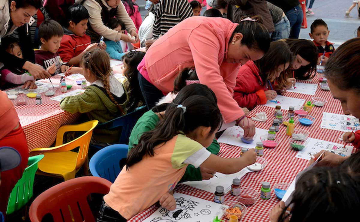 ¡Ponte creativo en el taller "Lleno de Color" en Toluca!