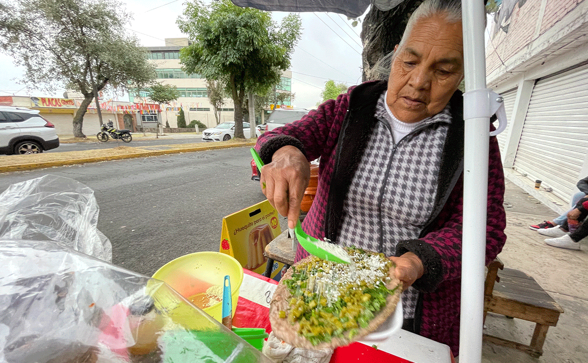 ¿Tú cómo los conoces huaraches o tostadas? Checa esta recomendación en el corazón de Toluca