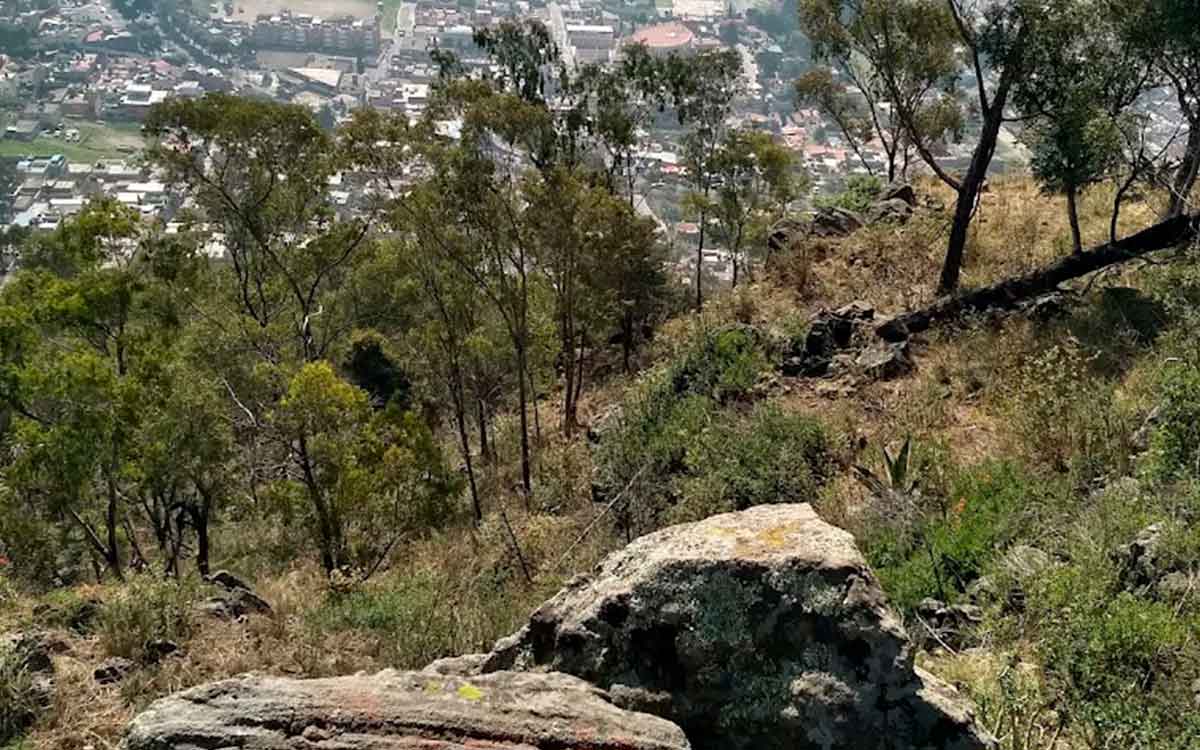 Cerro de la Teresona de vista aérea hacia la ciudad de Toluca